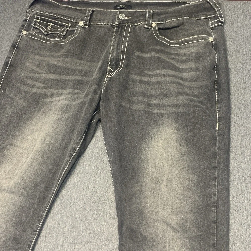 True Religion Ricky Big T Relaxed Straight Mens Size 42x33 Jeans
